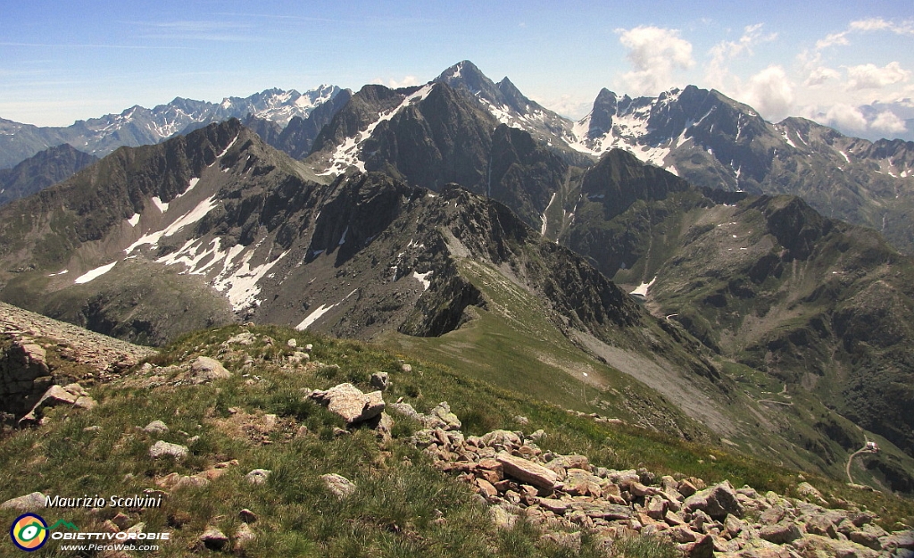 16 Cima di Venina. Panorama verso i Diavoli.....JPG